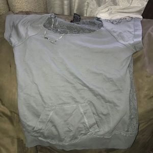 Gray pocketed top